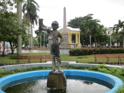 An unusual fountain in the main square of Santa Clara.